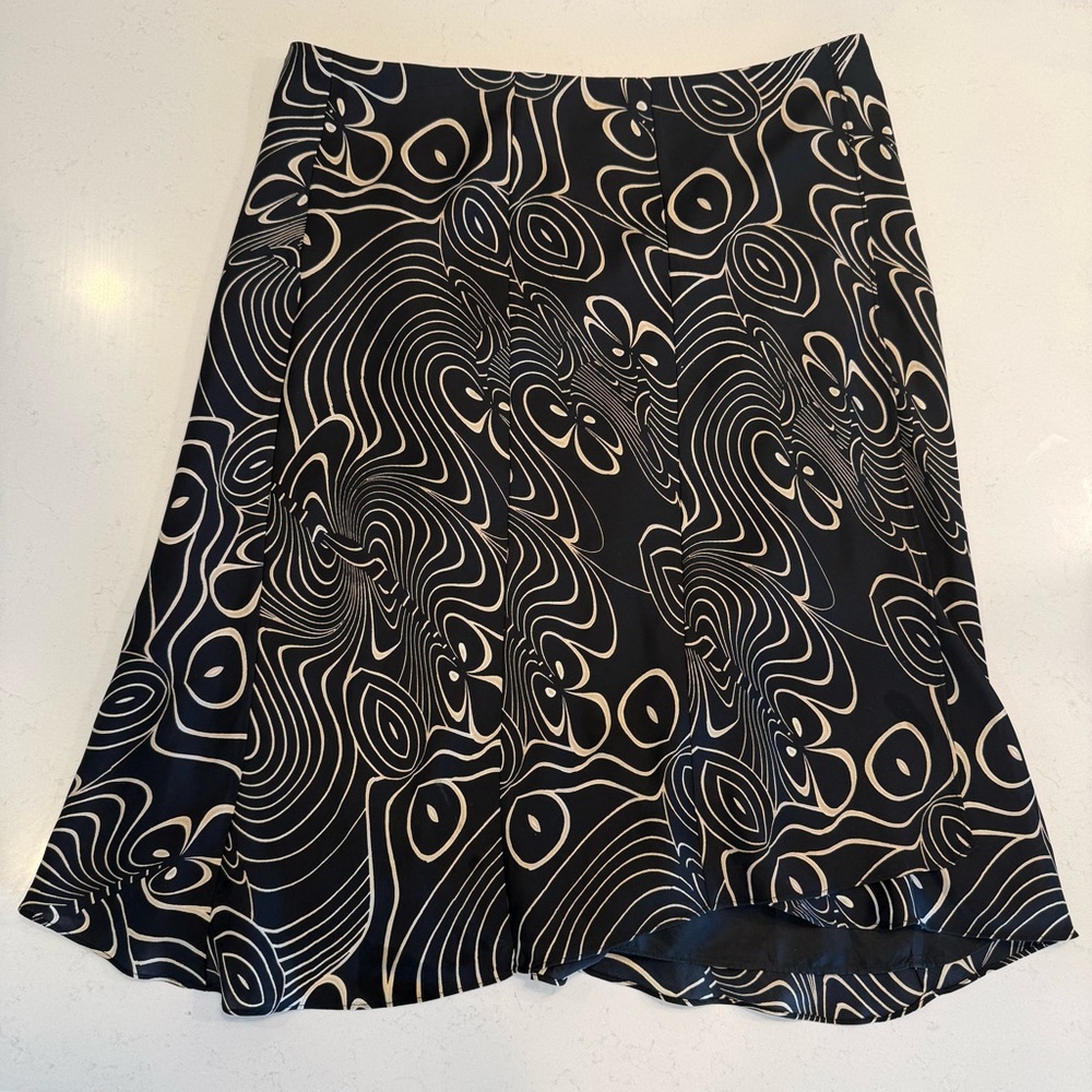 Chic Black and Cream A-Line Skirt